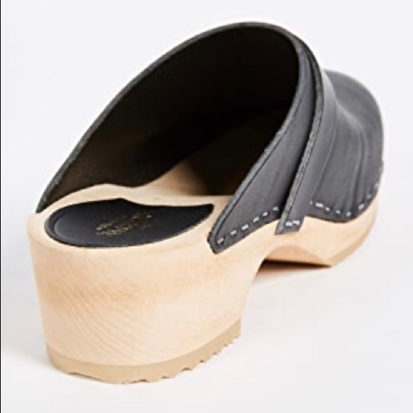 đź’ĄPRICE DROPđź’Ą Swedish Husband Clogs* - Picture 2 of 9